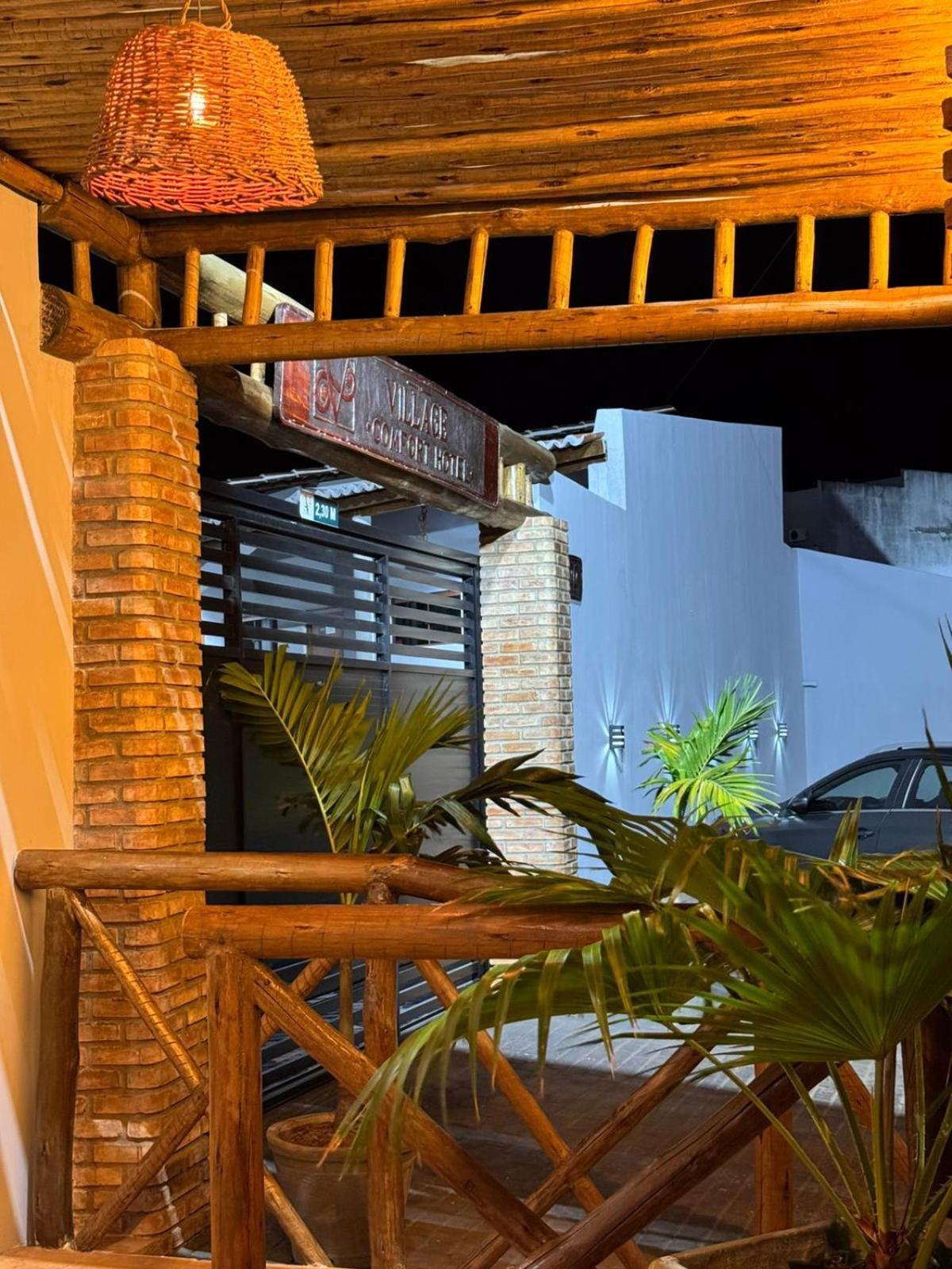 Village Comfort Hotel Canindé de São Francisco Esterno foto